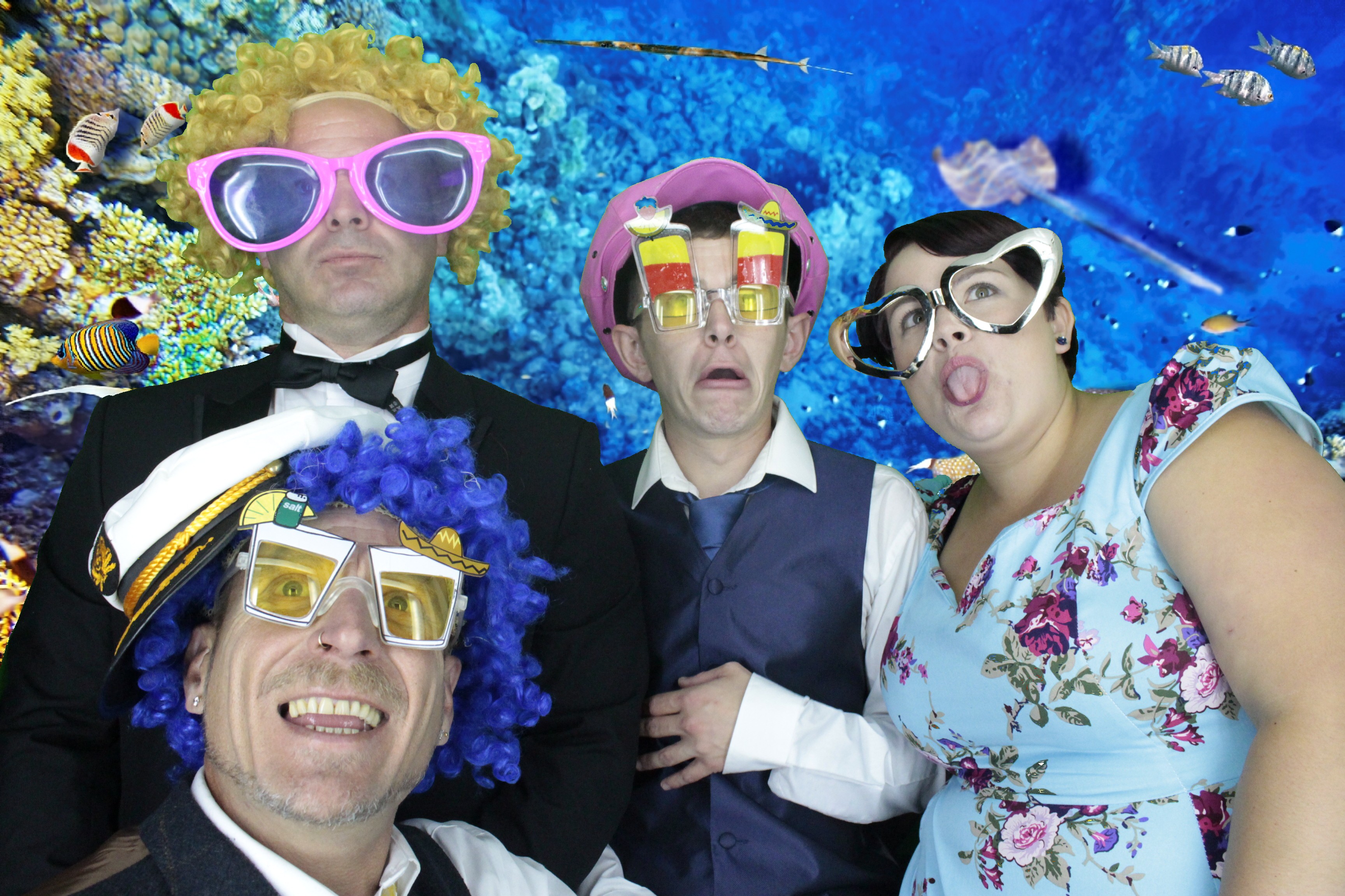 Mr & Mrs Hillier | View more photos from the event at gallery.myphotoboothexperience.co.uk/u/MyPhotoBoothExperienceLtd/Mr-Mrs-Hillier
